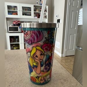 Alice in Wonderland insulated cup with straw